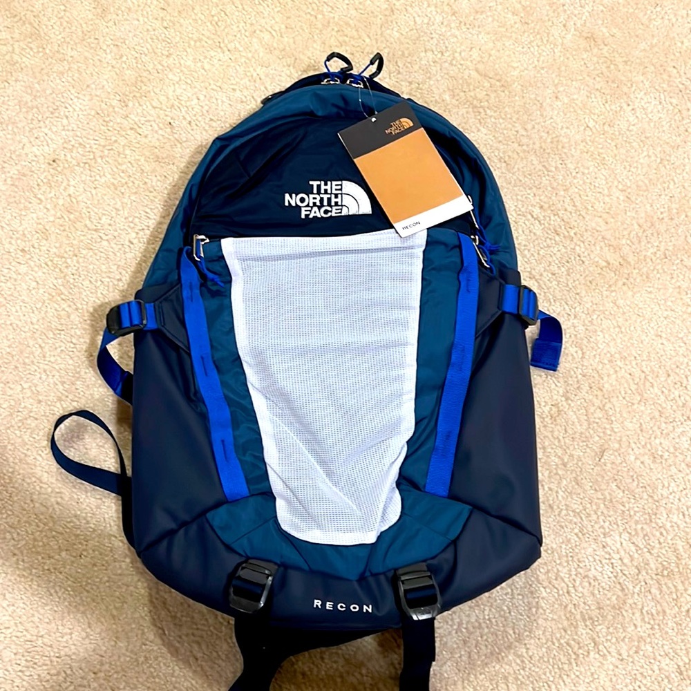 New with tags The North Face Recon backpack